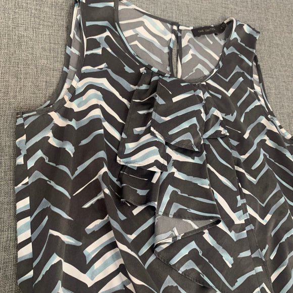 The Limited Sleeveless Blouse Small Ruffled Layered in Front Abstract Art Print - Picture 4 of 13